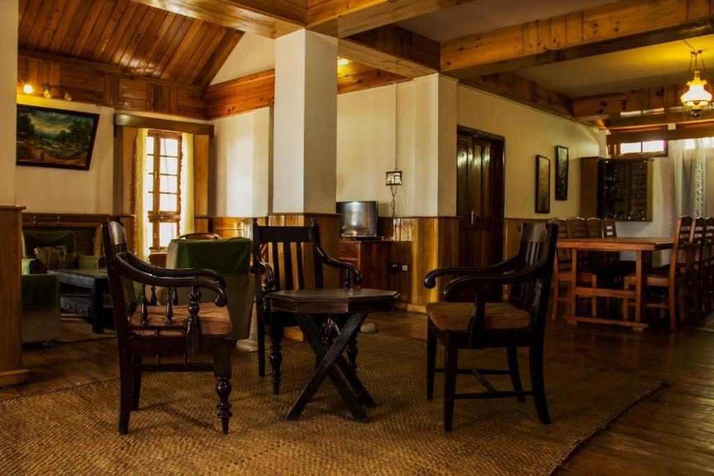 Ken & Twill Hotel Shillong Exterior foto